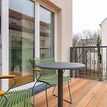 Limehome Jahnallee Апартаменты
