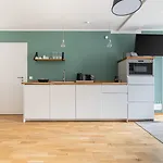 Limehome Jahnallee