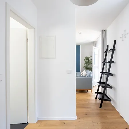 Limehome Jahnallee *