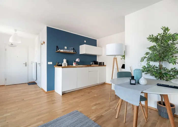 Limehome Jahnallee *